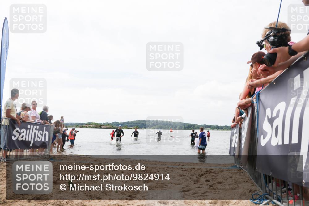 21.06.2026 - Viking Triathlon Michael Strokosch http://msf.ph/oto/9824914 21.06.2026 10:30:57 Schwimmen 131 meine-sportfotos.de