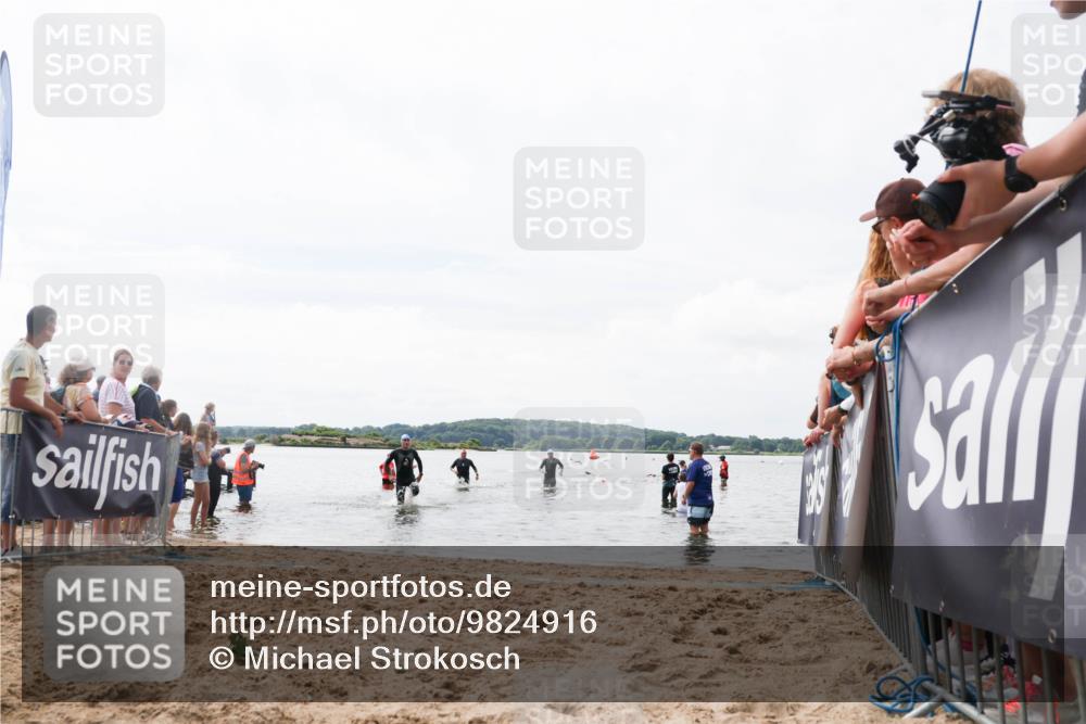 21.06.2026 - Viking Triathlon Michael Strokosch http://msf.ph/oto/9824916 21.06.2026 10:30:58 Schwimmen 131 meine-sportfotos.de