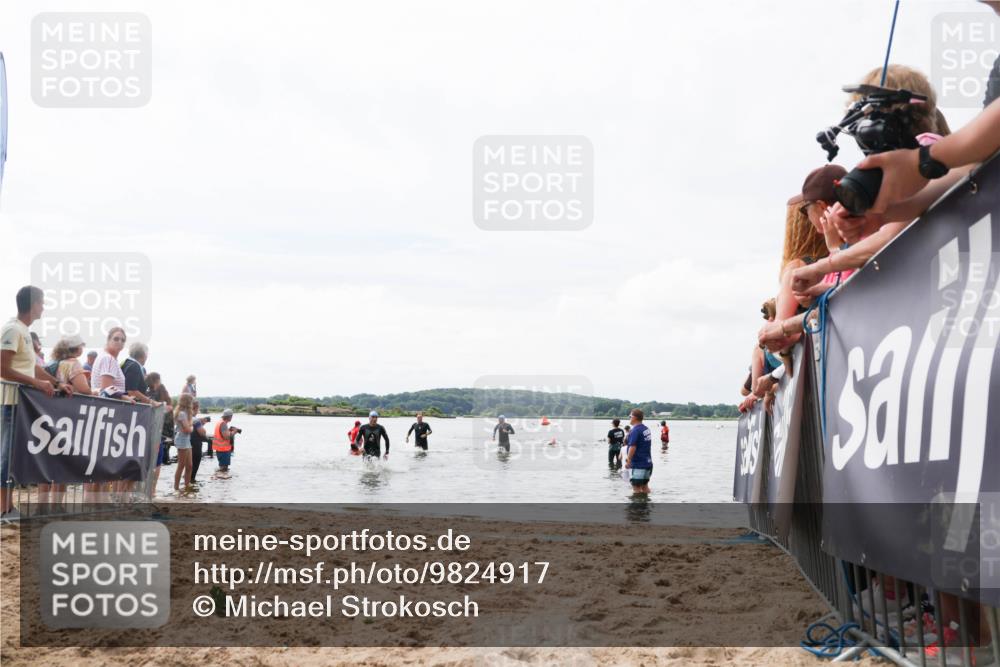 21.06.2026 - Viking Triathlon Michael Strokosch http://msf.ph/oto/9824917 21.06.2026 10:30:58 Schwimmen 131 meine-sportfotos.de