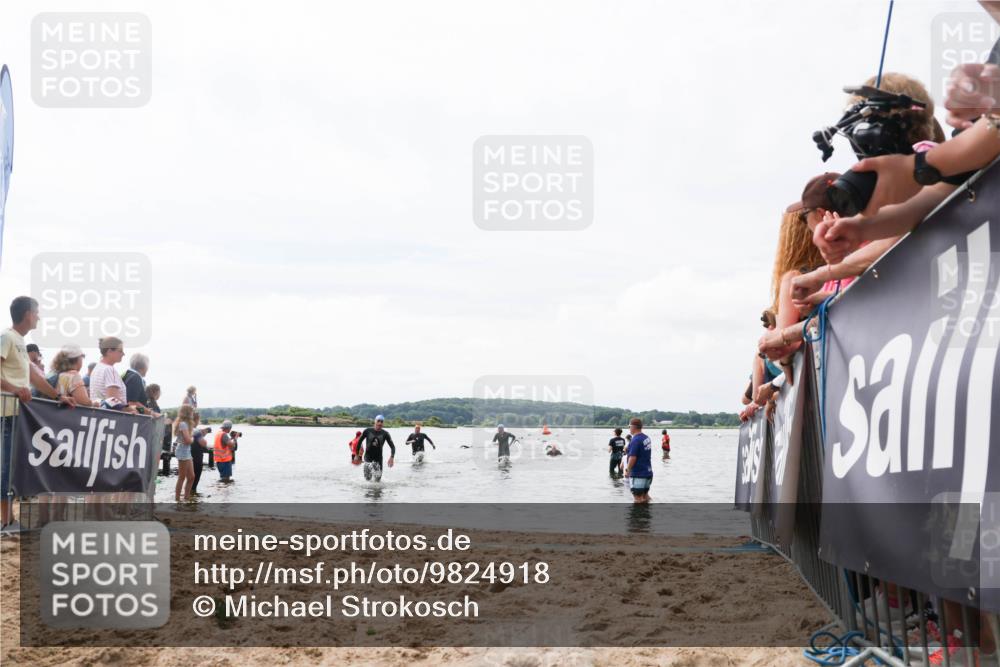 21.06.2026 - Viking Triathlon Michael Strokosch http://msf.ph/oto/9824918 21.06.2026 10:30:58 Schwimmen 131 meine-sportfotos.de