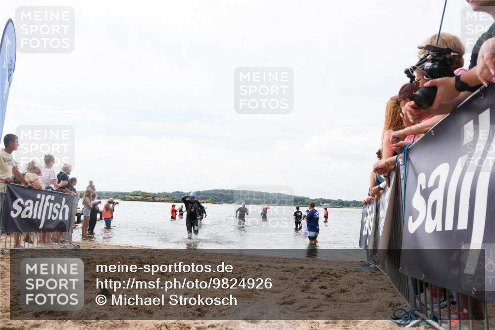 21.06.2026 - Viking Triathlon Michael Strokosch http://msf.ph/oto/9824926 21.06.2026 10:31:01 Schwimmen 131, 454, 665 meine-sportfotos.de