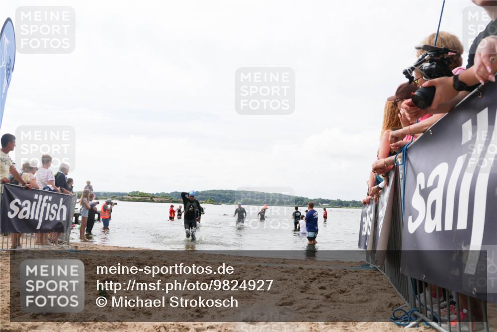 21.06.2026 - Viking Triathlon Michael Strokosch http://msf.ph/oto/9824927 21.06.2026 10:31:01 Schwimmen 131, 454, 665 meine-sportfotos.de