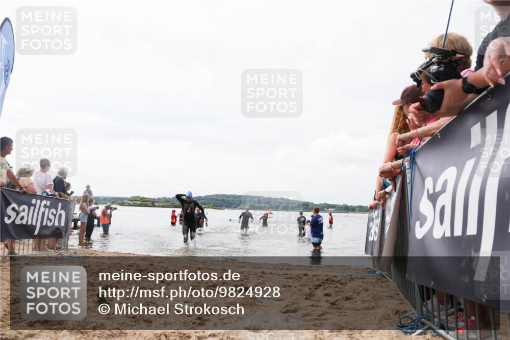 21.06.2026 - Viking Triathlon Michael Strokosch http://msf.ph/oto/9824928 21.06.2026 10:31:02 Schwimmen 131, 454, 665 meine-sportfotos.de