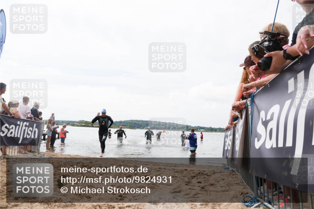 21.06.2026 - Viking Triathlon Michael Strokosch http://msf.ph/oto/9824931 21.06.2026 10:31:03 Schwimmen 131, 454, 665 meine-sportfotos.de