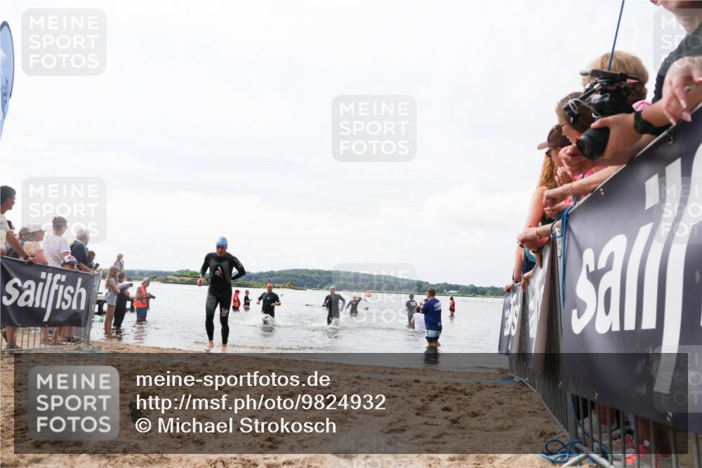 21.06.2026 - Viking Triathlon Michael Strokosch http://msf.ph/oto/9824932 21.06.2026 10:31:03 Schwimmen 131, 454, 665 meine-sportfotos.de