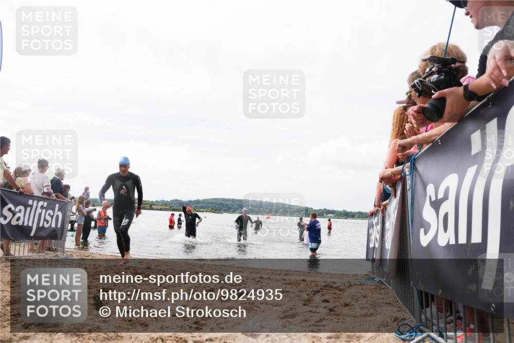 21.06.2026 - Viking Triathlon Michael Strokosch http://msf.ph/oto/9824935 21.06.2026 10:31:04 Schwimmen 131, 454, 665 meine-sportfotos.de