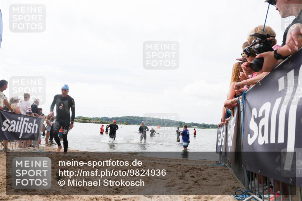 21.06.2026 - Viking Triathlon Michael Strokosch http://msf.ph/oto/9824936 21.06.2026 10:31:04 Schwimmen 131, 454, 665 meine-sportfotos.de