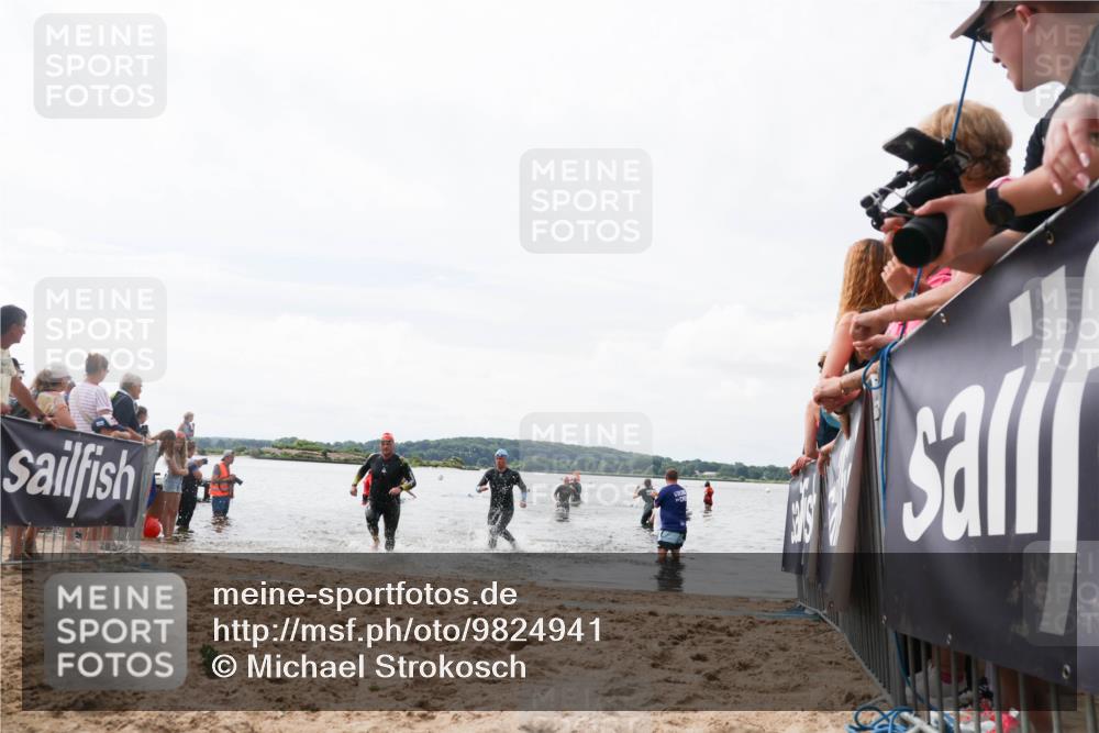 21.06.2026 - Viking Triathlon Michael Strokosch http://msf.ph/oto/9824941 21.06.2026 10:31:06 Schwimmen 131, 454, 665 meine-sportfotos.de
