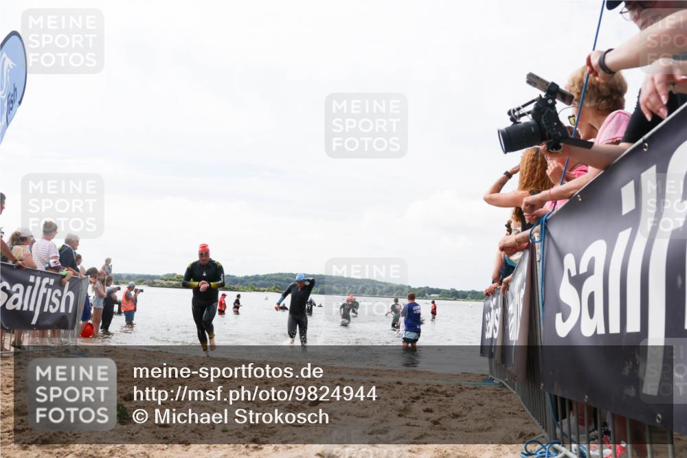 21.06.2026 - Viking Triathlon Michael Strokosch http://msf.ph/oto/9824944 21.06.2026 10:31:07 Schwimmen 131, 454, 665 meine-sportfotos.de
