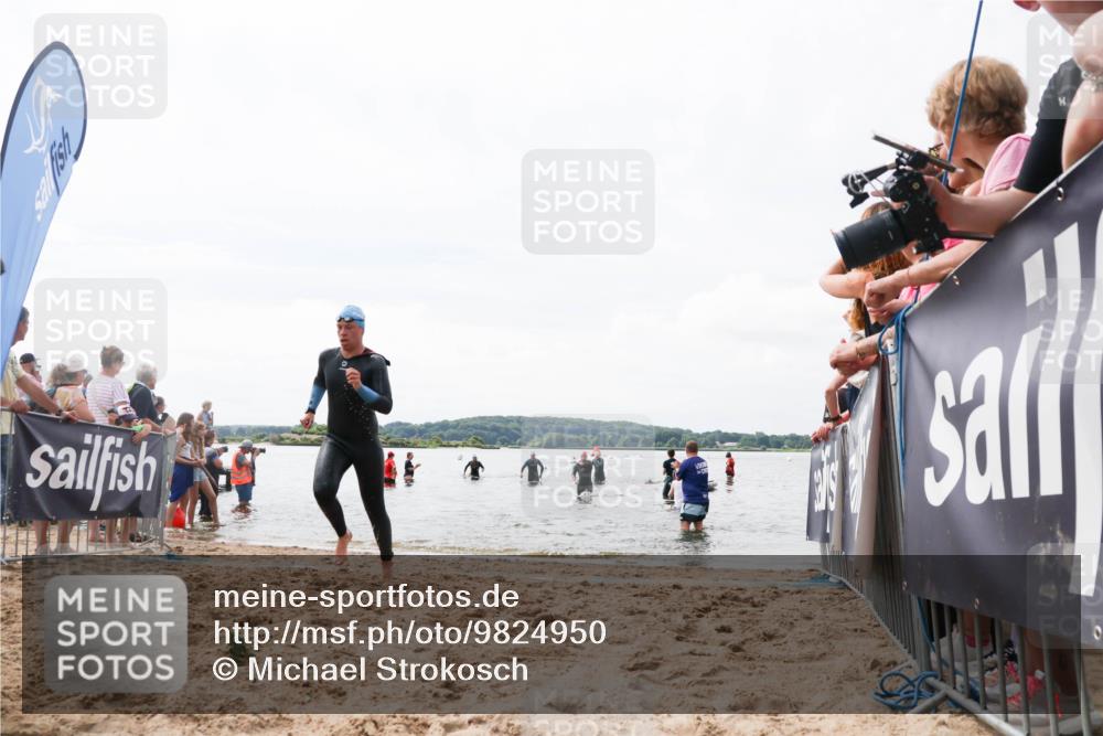 21.06.2026 - Viking Triathlon Michael Strokosch http://msf.ph/oto/9824950 21.06.2026 10:31:09 Schwimmen 131, 454, 665 meine-sportfotos.de