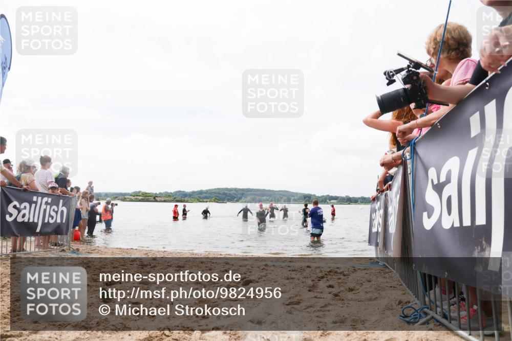 21.06.2026 - Viking Triathlon Michael Strokosch http://msf.ph/oto/9824956 21.06.2026 10:31:11 Schwimmen 454, 637, 665 meine-sportfotos.de