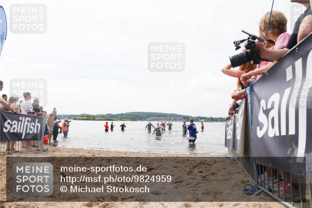 21.06.2026 - Viking Triathlon Michael Strokosch http://msf.ph/oto/9824959 21.06.2026 10:31:12 Schwimmen 454, 637, 665 meine-sportfotos.de