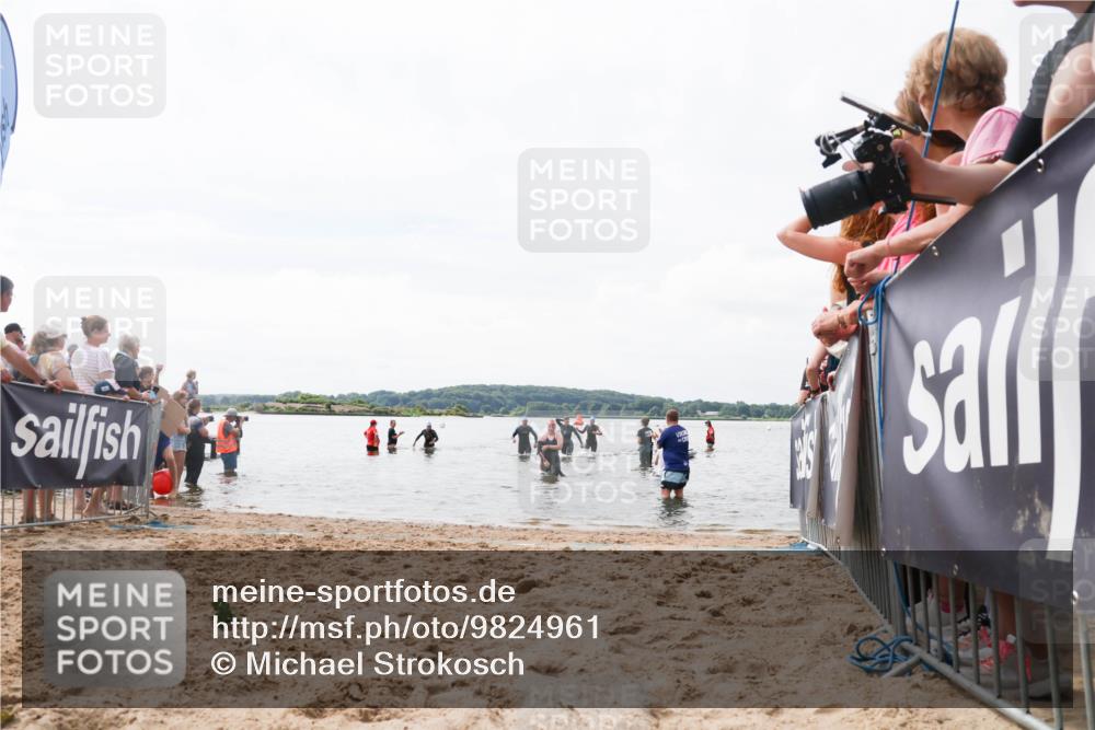 21.06.2026 - Viking Triathlon Michael Strokosch http://msf.ph/oto/9824961 21.06.2026 10:31:13 Schwimmen 454, 637, 665 meine-sportfotos.de