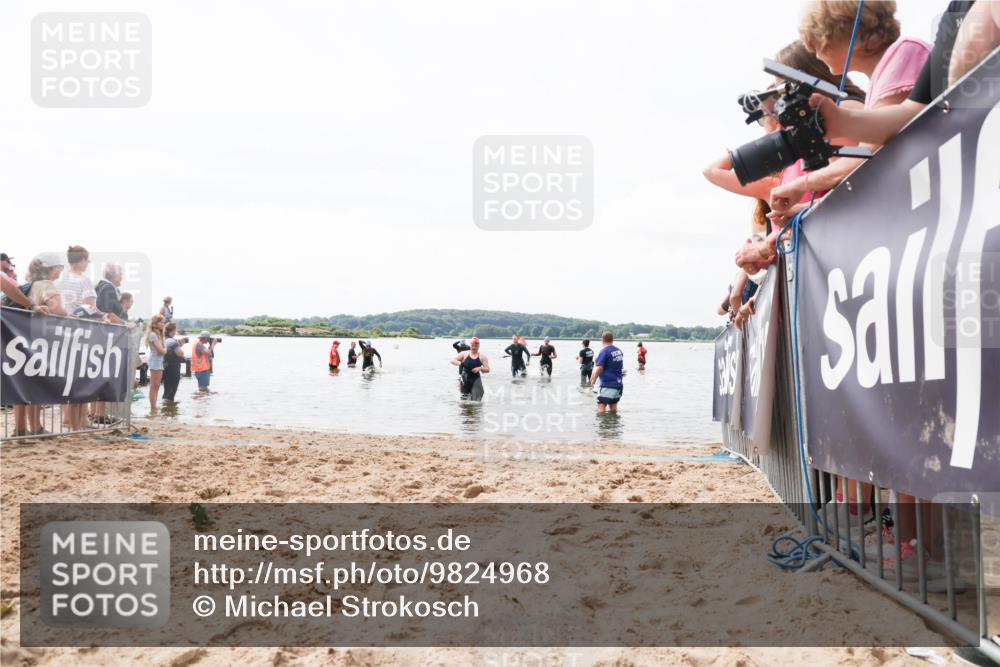 21.06.2026 - Viking Triathlon Michael Strokosch http://msf.ph/oto/9824968 21.06.2026 10:31:15 Schwimmen 98, 569, 637 meine-sportfotos.de