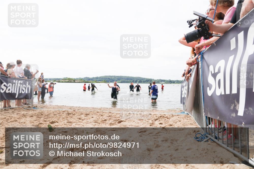21.06.2026 - Viking Triathlon Michael Strokosch http://msf.ph/oto/9824971 21.06.2026 10:31:16 Schwimmen 98, 569, 637 meine-sportfotos.de