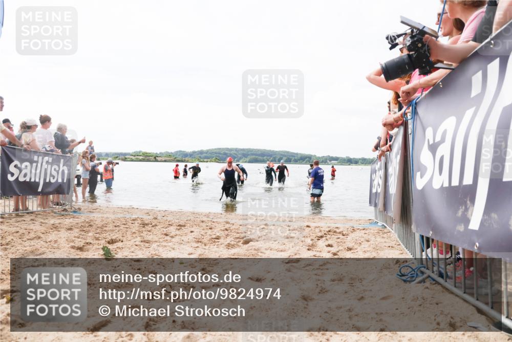 21.06.2026 - Viking Triathlon Michael Strokosch http://msf.ph/oto/9824974 21.06.2026 10:31:17 Schwimmen 14, 98, 569, 637 meine-sportfotos.de