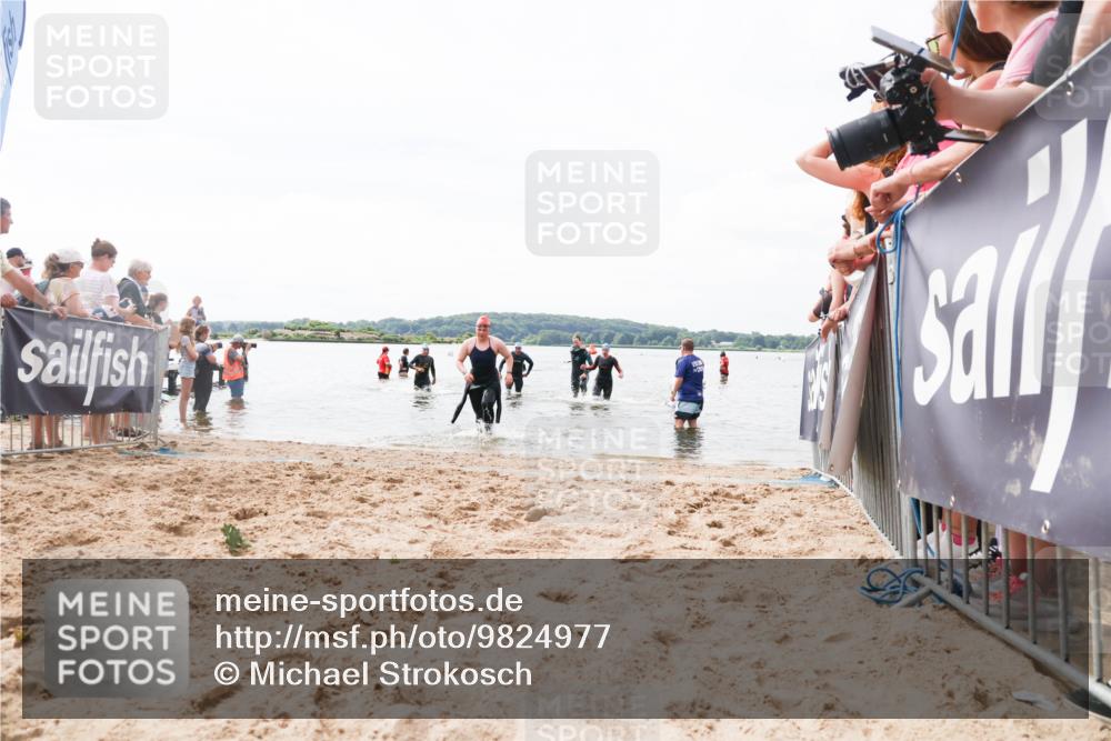 21.06.2026 - Viking Triathlon Michael Strokosch http://msf.ph/oto/9824977 21.06.2026 10:31:18 Schwimmen 14, 98, 569, 637 meine-sportfotos.de
