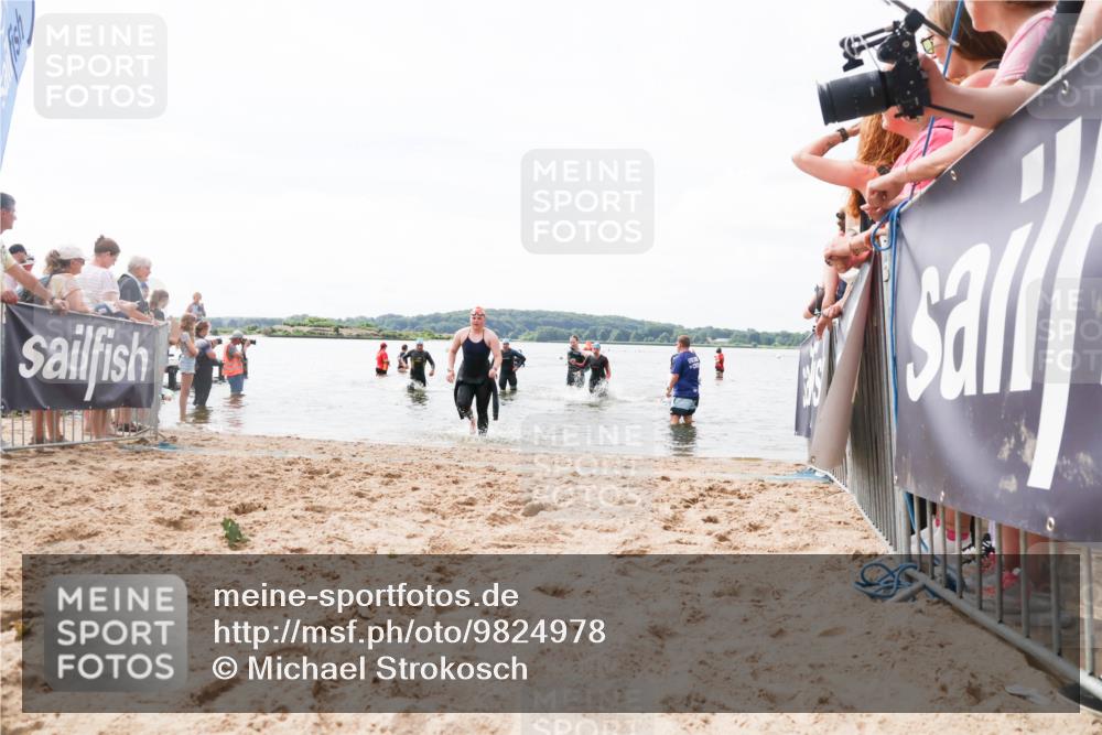 21.06.2026 - Viking Triathlon Michael Strokosch http://msf.ph/oto/9824978 21.06.2026 10:31:18 Schwimmen 14, 98, 569, 637 meine-sportfotos.de