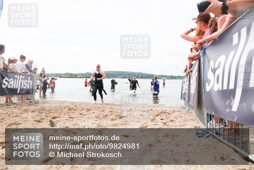 21.06.2026 - Viking Triathlon Michael Strokosch http://msf.ph/oto/9824981 21.06.2026 10:31:19 Schwimmen 14, 98, 486, 569, 637 meine-sportfotos.de