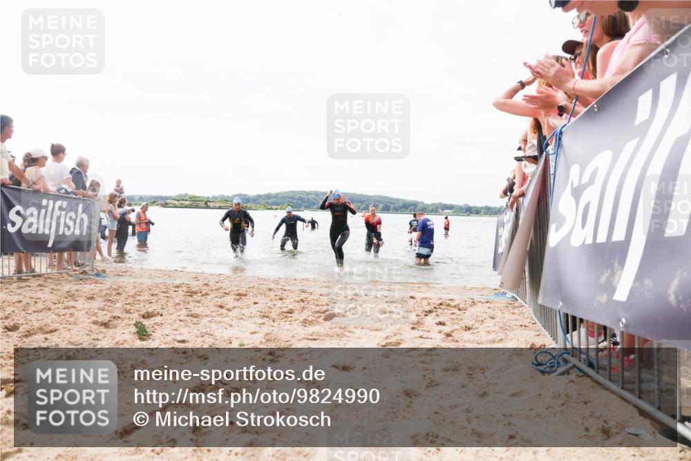 21.06.2026 - Viking Triathlon Michael Strokosch http://msf.ph/oto/9824990 21.06.2026 10:31:22 Schwimmen 14, 98, 486, 569, 637 meine-sportfotos.de
