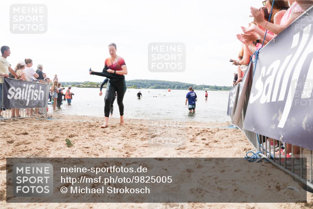 21.06.2026 - Viking Triathlon Michael Strokosch http://msf.ph/oto/9825005 21.06.2026 10:31:27 Schwimmen 14, 98, 486, 569 meine-sportfotos.de