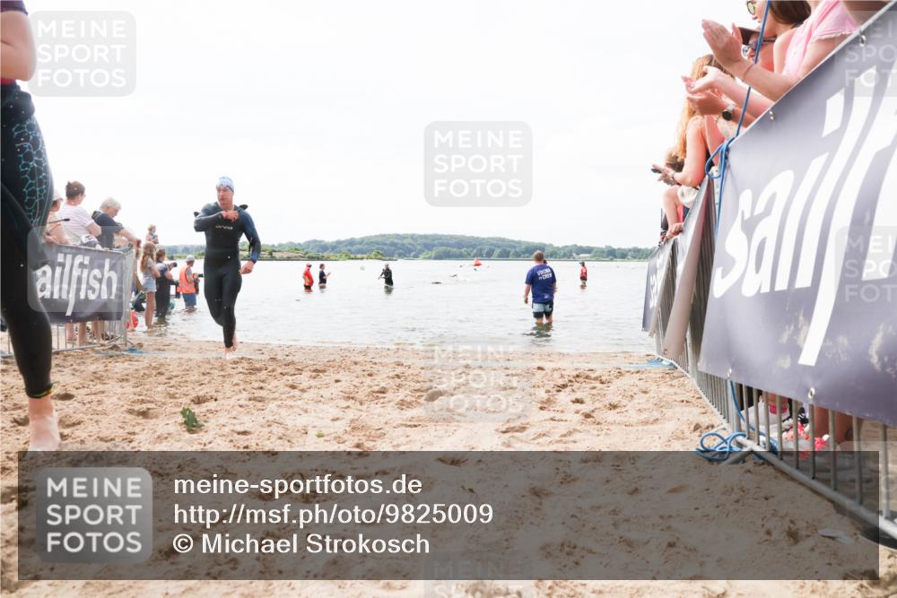 21.06.2026 - Viking Triathlon Michael Strokosch http://msf.ph/oto/9825009 21.06.2026 10:31:29 Schwimmen 14, 98, 486, 569 meine-sportfotos.de