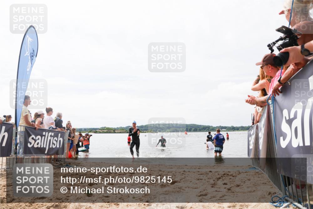 21.06.2026 - Viking Triathlon Michael Strokosch http://msf.ph/oto/9825145 21.06.2026 10:32:20 Schwimmen 13, 145 meine-sportfotos.de