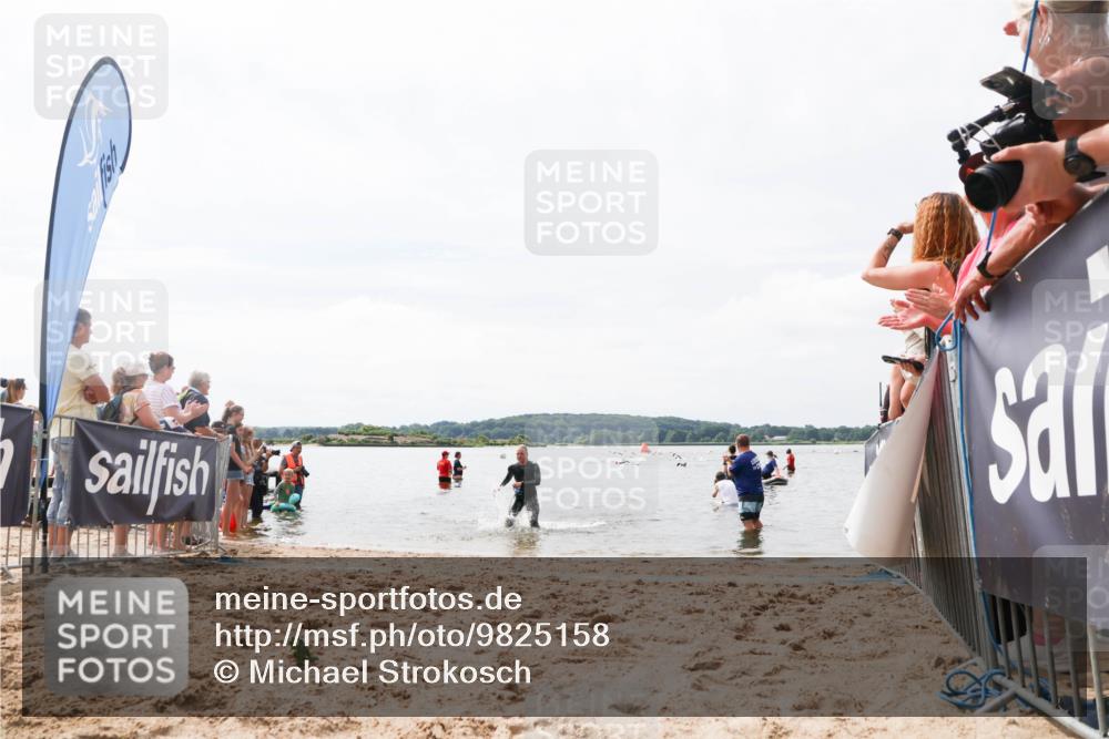 21.06.2026 - Viking Triathlon Michael Strokosch http://msf.ph/oto/9825158 21.06.2026 10:32:24 Schwimmen 13, 145 meine-sportfotos.de