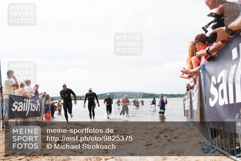 21.06.2026 - Viking Triathlon Michael Strokosch http://msf.ph/oto/9825375 21.06.2026 10:33:46 Schwimmen 62, 180, 392, 537 meine-sportfotos.de