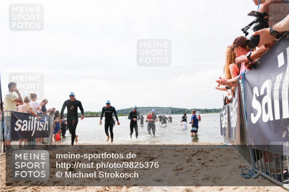 21.06.2026 - Viking Triathlon Michael Strokosch http://msf.ph/oto/9825376 21.06.2026 10:33:46 Schwimmen 62, 180, 392, 537 meine-sportfotos.de
