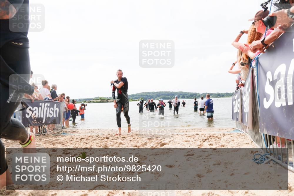 21.06.2026 - Viking Triathlon Michael Strokosch http://msf.ph/oto/9825420 21.06.2026 10:34:01 Schwimmen 28, 102, 154, 249, 265, 343, 410, 524, 660 meine-sportfotos.de