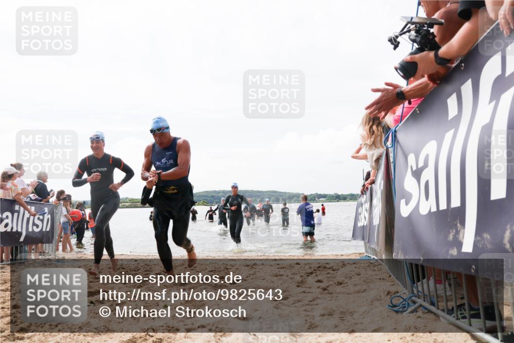 21.06.2026 - Viking Triathlon Michael Strokosch http://msf.ph/oto/9825643 21.06.2026 10:35:15 Schwimmen 18, 100, 372, 568, 621, 623 meine-sportfotos.de