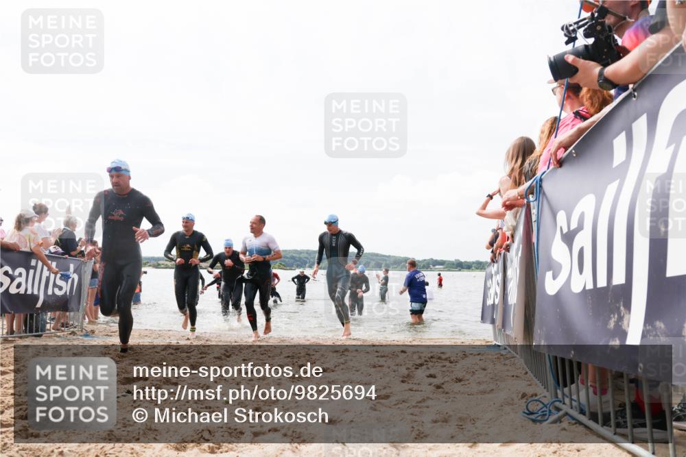 21.06.2026 - Viking Triathlon Michael Strokosch http://msf.ph/oto/9825694 21.06.2026 10:35:32 Schwimmen 49, 136, 194, 242, 311, 332, 380, 430, 490, 501, 551 meine-sportfotos.de