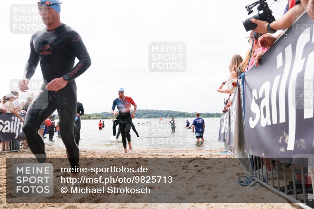 21.06.2026 - Viking Triathlon Michael Strokosch http://msf.ph/oto/9825713 21.06.2026 10:35:38 Schwimmen 49, 136, 226, 242, 311, 332, 380, 430, 501, 551 meine-sportfotos.de
