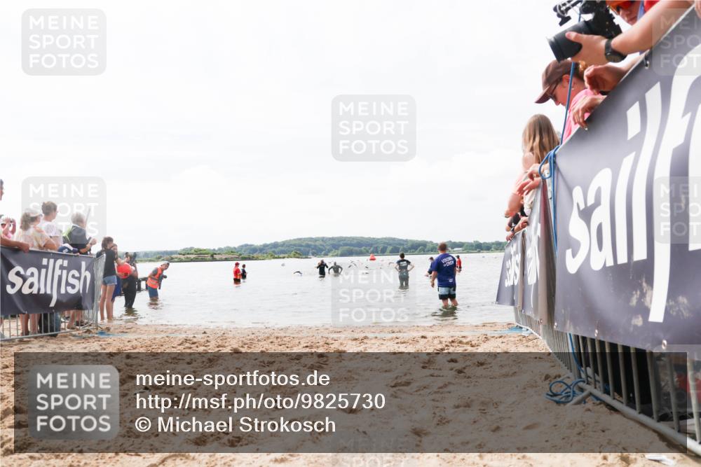 21.06.2026 - Viking Triathlon Michael Strokosch http://msf.ph/oto/9825730 21.06.2026 10:35:44 Schwimmen 49, 226, 332 meine-sportfotos.de