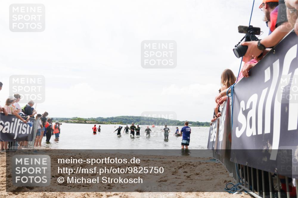 21.06.2026 - Viking Triathlon Michael Strokosch http://msf.ph/oto/9825750 21.06.2026 10:35:54 Schwimmen 137, 472, 651 meine-sportfotos.de