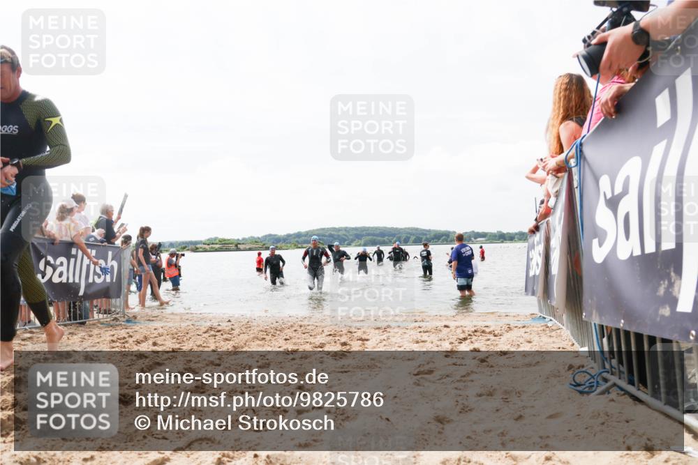 21.06.2026 - Viking Triathlon Michael Strokosch http://msf.ph/oto/9825786 21.06.2026 10:36:06 Schwimmen 20, 137, 200, 202, 360, 472, 530, 651 meine-sportfotos.de