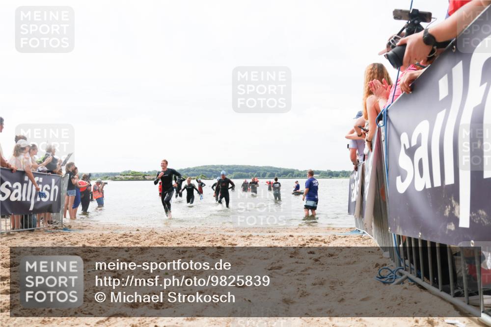 21.06.2026 - Viking Triathlon Michael Strokosch http://msf.ph/oto/9825839 21.06.2026 10:36:23 Schwimmen 16, 113, 205, 323, 556, 560, 656 meine-sportfotos.de