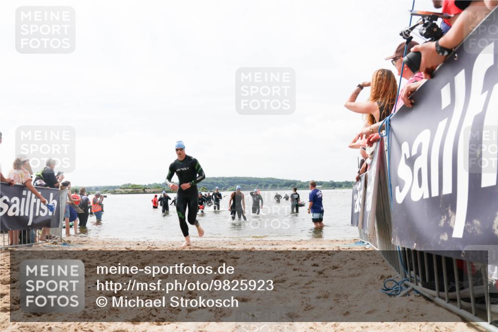 21.06.2026 - Viking Triathlon Michael Strokosch http://msf.ph/oto/9825923 21.06.2026 10:36:51 Schwimmen 68, 87, 219, 364, 526, 606, 648 meine-sportfotos.de