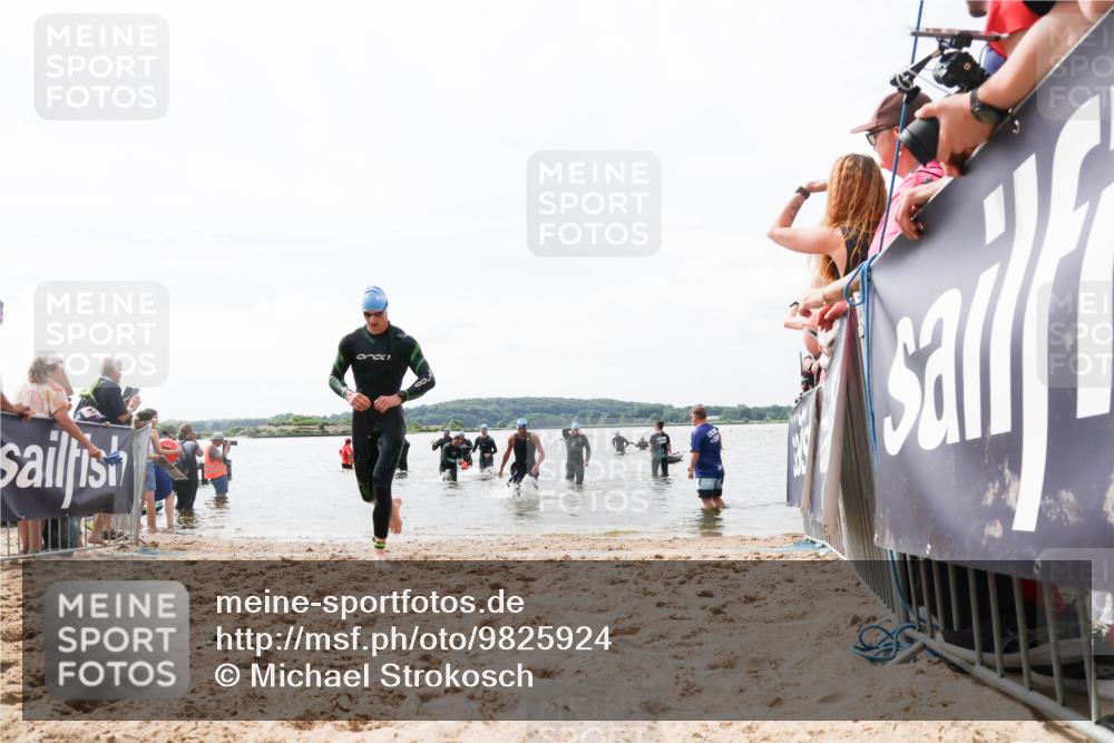 21.06.2026 - Viking Triathlon Michael Strokosch http://msf.ph/oto/9825924 21.06.2026 10:36:52 Schwimmen 68, 87, 122, 219, 364, 526, 606, 648 meine-sportfotos.de