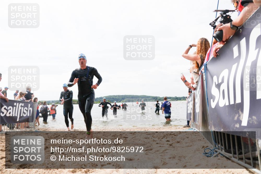 21.06.2026 - Viking Triathlon Michael Strokosch http://msf.ph/oto/9825972 21.06.2026 10:37:08 Schwimmen 84, 142, 186, 325, 395, 407, 553 meine-sportfotos.de