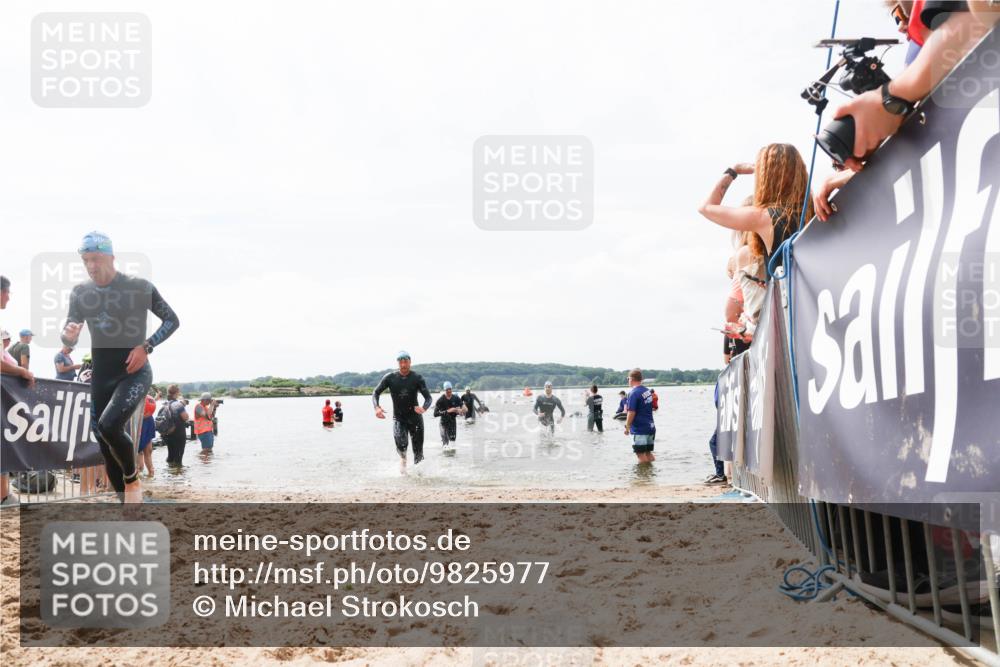 21.06.2026 - Viking Triathlon Michael Strokosch http://msf.ph/oto/9825977 21.06.2026 10:37:09 Schwimmen 84, 142, 186, 325, 395, 407, 553 meine-sportfotos.de
