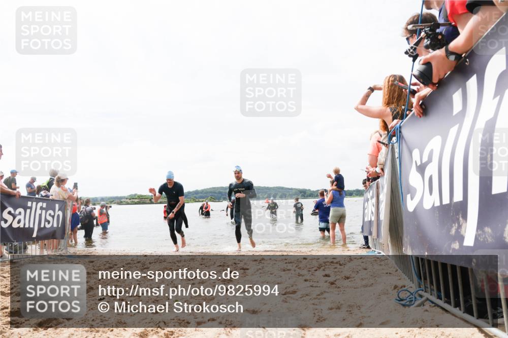 21.06.2026 - Viking Triathlon Michael Strokosch http://msf.ph/oto/9825994 21.06.2026 10:37:15 Schwimmen 84, 142, 455, 553 meine-sportfotos.de