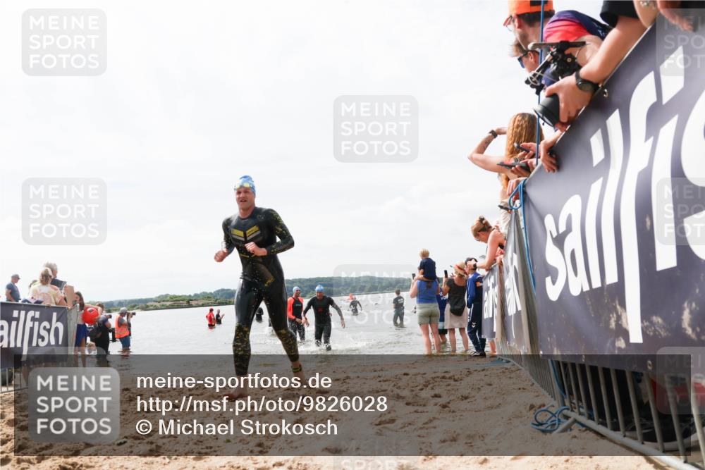 21.06.2026 - Viking Triathlon Michael Strokosch http://msf.ph/oto/9826028 21.06.2026 10:37:26 Schwimmen 64, 89, 370, 450, 455 meine-sportfotos.de