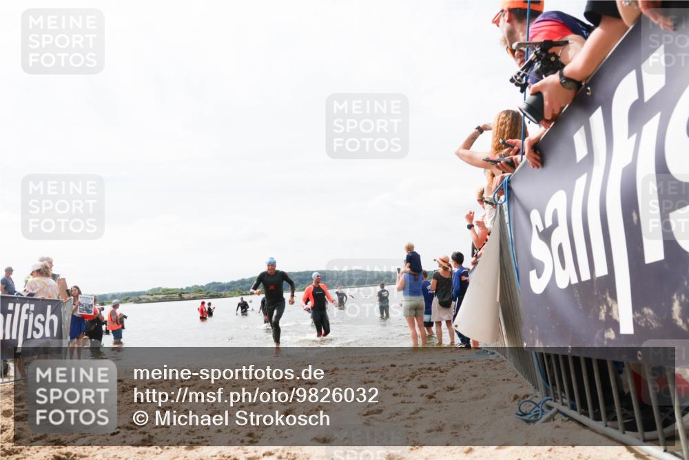 21.06.2026 - Viking Triathlon Michael Strokosch http://msf.ph/oto/9826032 21.06.2026 10:37:28 Schwimmen 64, 89, 111, 370, 450, 455 meine-sportfotos.de