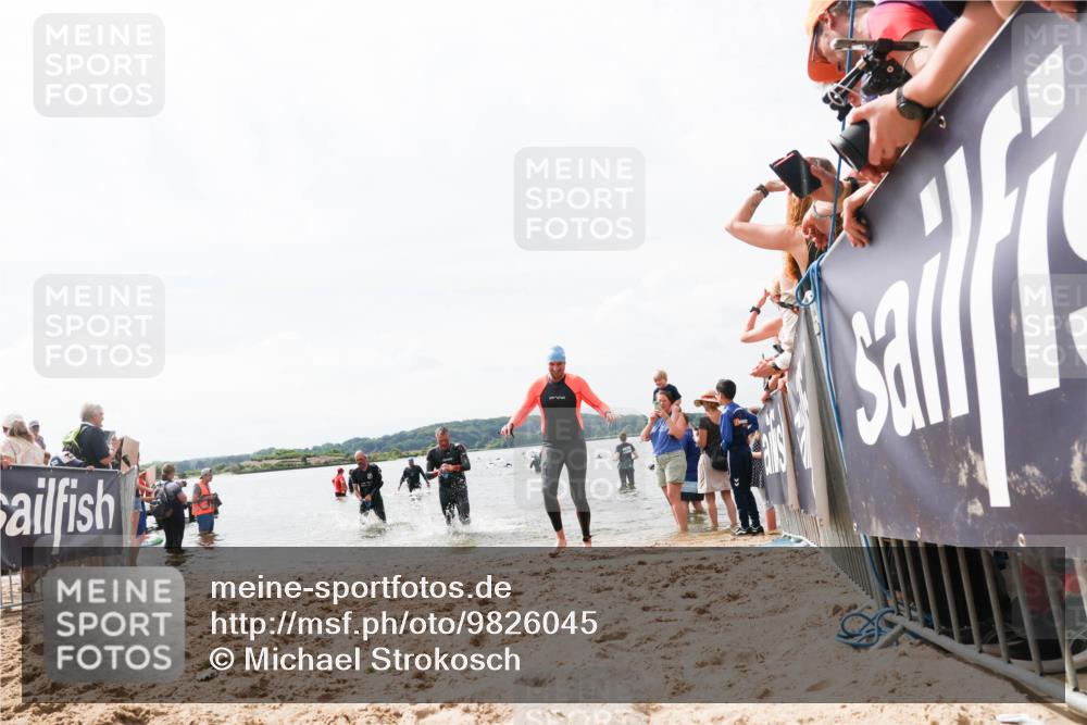 21.06.2026 - Viking Triathlon Michael Strokosch http://msf.ph/oto/9826045 21.06.2026 10:37:32 Schwimmen 64, 89, 111, 370, 450, 545 meine-sportfotos.de