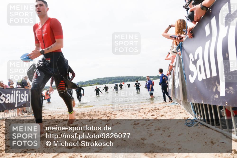 21.06.2026 - Viking Triathlon Michael Strokosch http://msf.ph/oto/9826077 21.06.2026 10:37:43 Schwimmen 111, 239, 243, 513, 545 meine-sportfotos.de