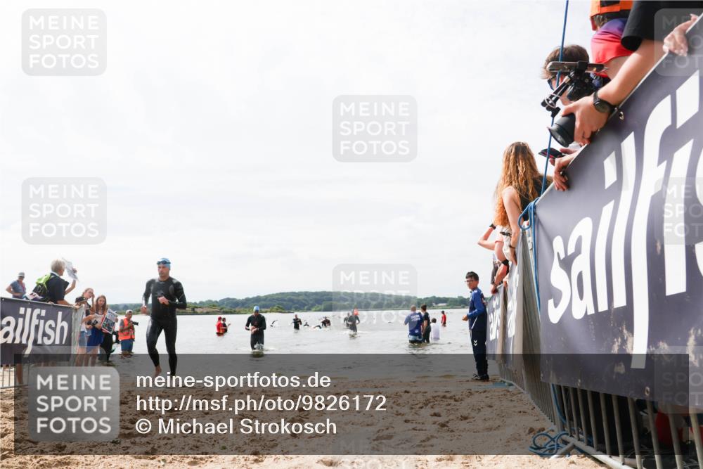 21.06.2026 - Viking Triathlon Michael Strokosch http://msf.ph/oto/9826172 21.06.2026 10:38:15 Schwimmen 80, 99, 241, 315 meine-sportfotos.de