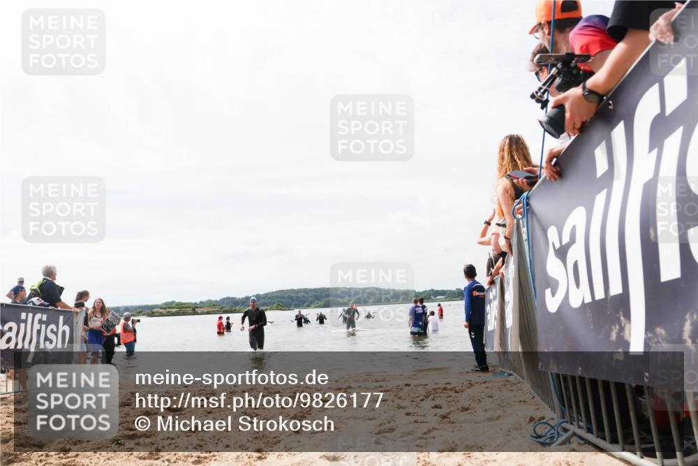 21.06.2026 - Viking Triathlon Michael Strokosch http://msf.ph/oto/9826177 21.06.2026 10:38:17 Schwimmen 80, 99, 315, 465 meine-sportfotos.de