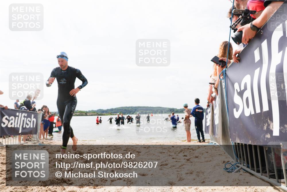 21.06.2026 - Viking Triathlon Michael Strokosch http://msf.ph/oto/9826207 21.06.2026 10:38:27 Schwimmen 316, 465 meine-sportfotos.de